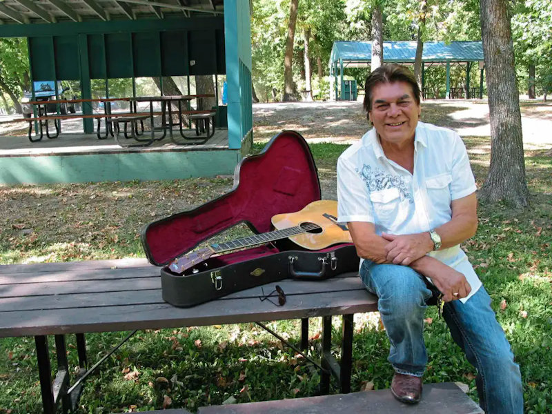 Johnny B Dietrich
                              2017